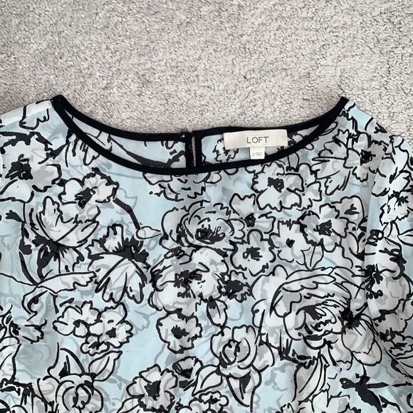 LOFT Blue Floral Pattern Sheer Button Back Blouse Sz S - Picture 4 of 9